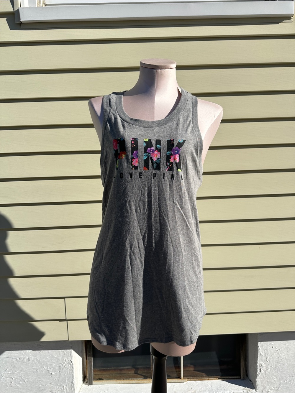 PINK Victoria's Secret Gray Floral Logo Tank Top with open back size small